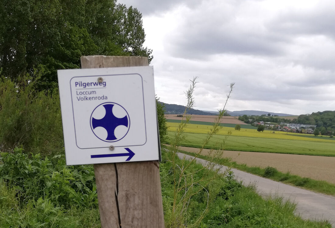 Etappe2 Kreuzung Pilgerweg