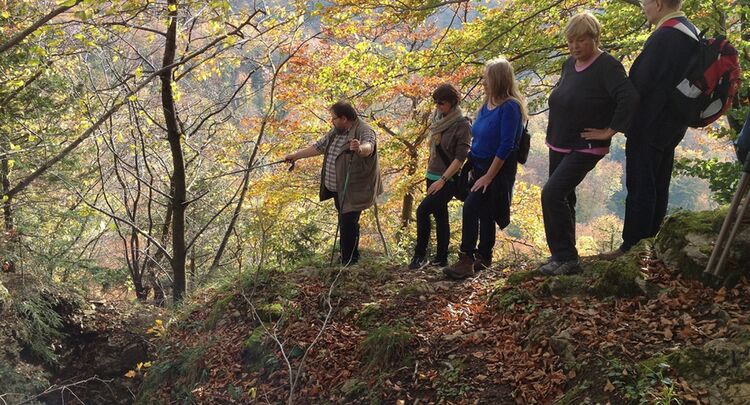 Karst Und Kraeuterwanderung