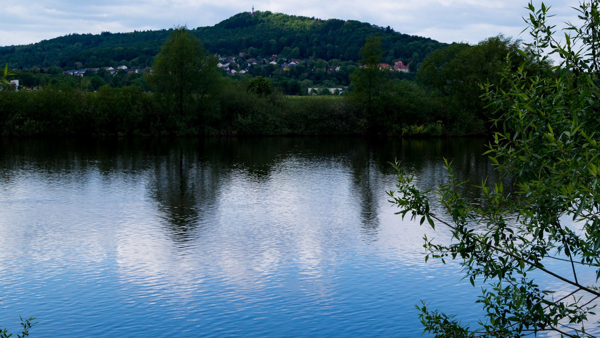 Etappe3 - Blick nach Hameln über die Weser