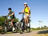 Radfahrer am Weserstrand, Hessisch Oldendorf