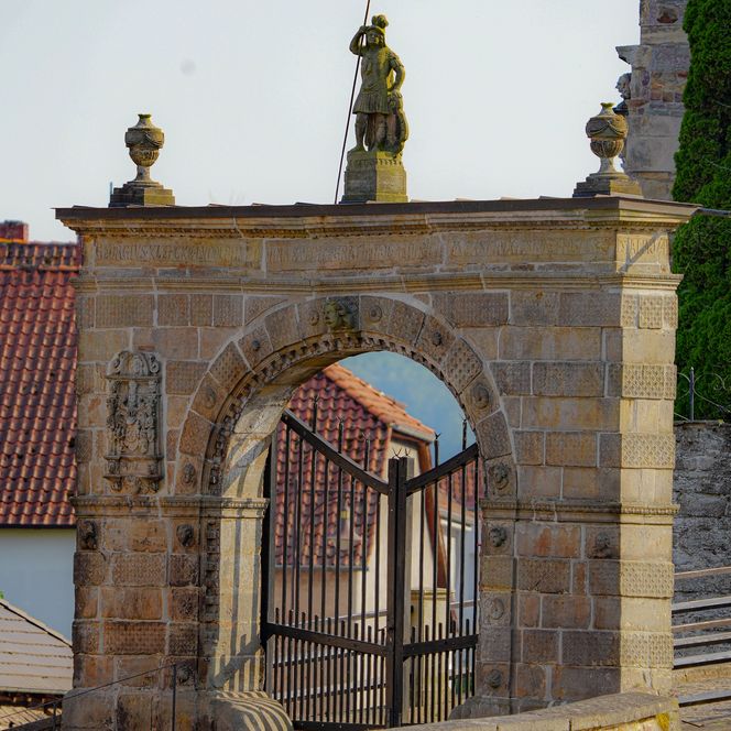 Schloss Hämelschenburg - Tor zum Schlosseingang, Emmerthal