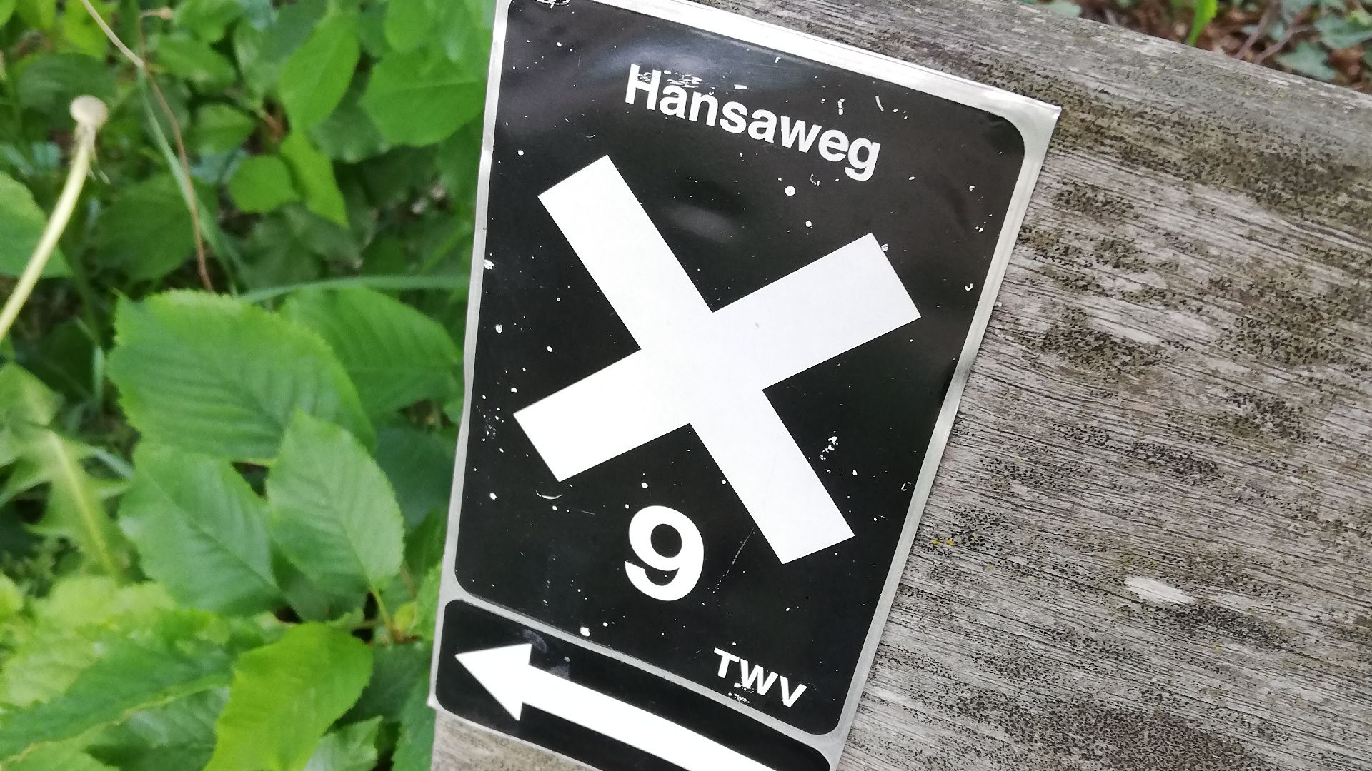 Etappe2 - Kreuzung mit dem Hansaweg - Markierungszeichen X9, Aerzen