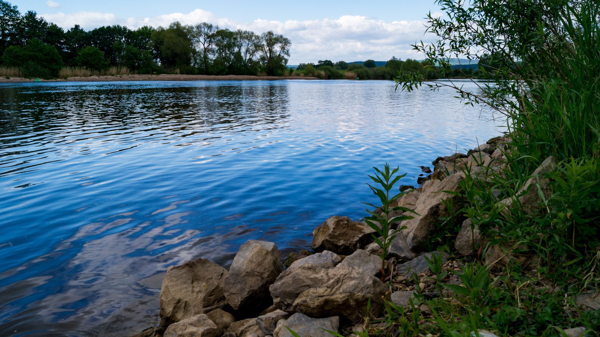 Etappe3 - Weser, blaues Wasser, Uferbereich, Emmerthal